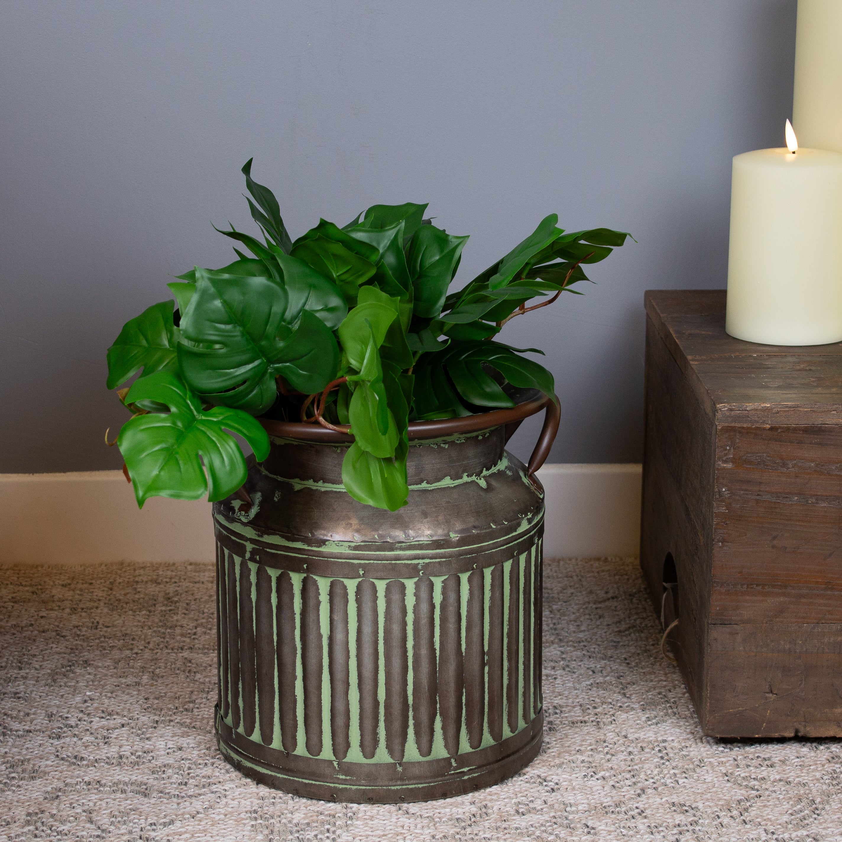 Metal Urn Planter 27 cm