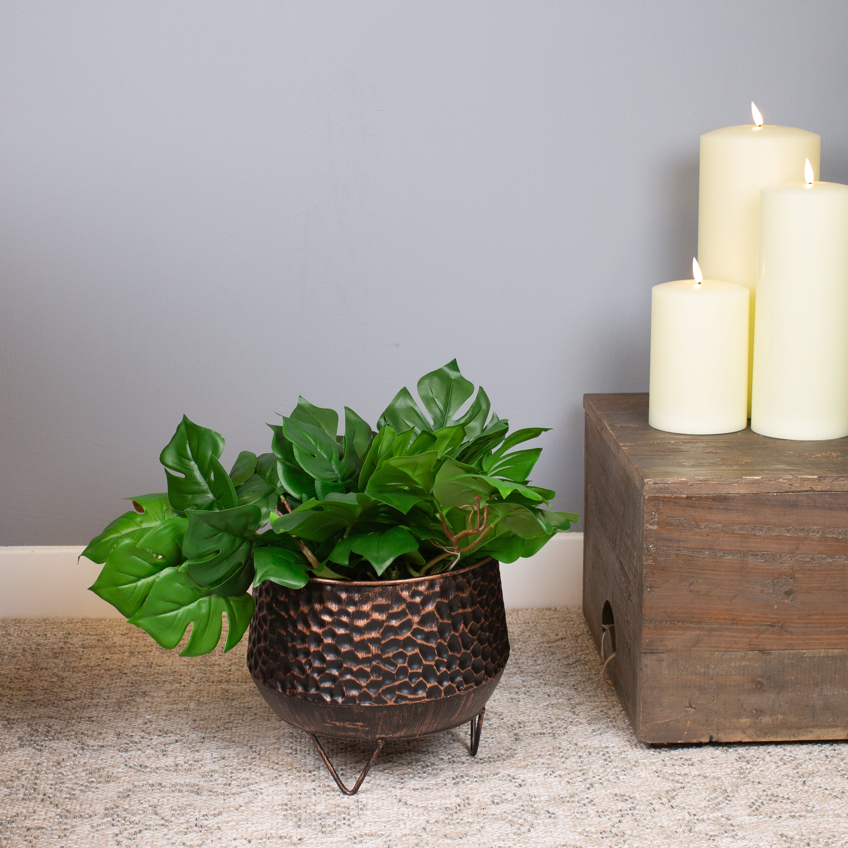 Dimpled Copper Planter 22 cm